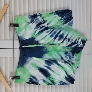 Tie-dyed loose-fitting shorts